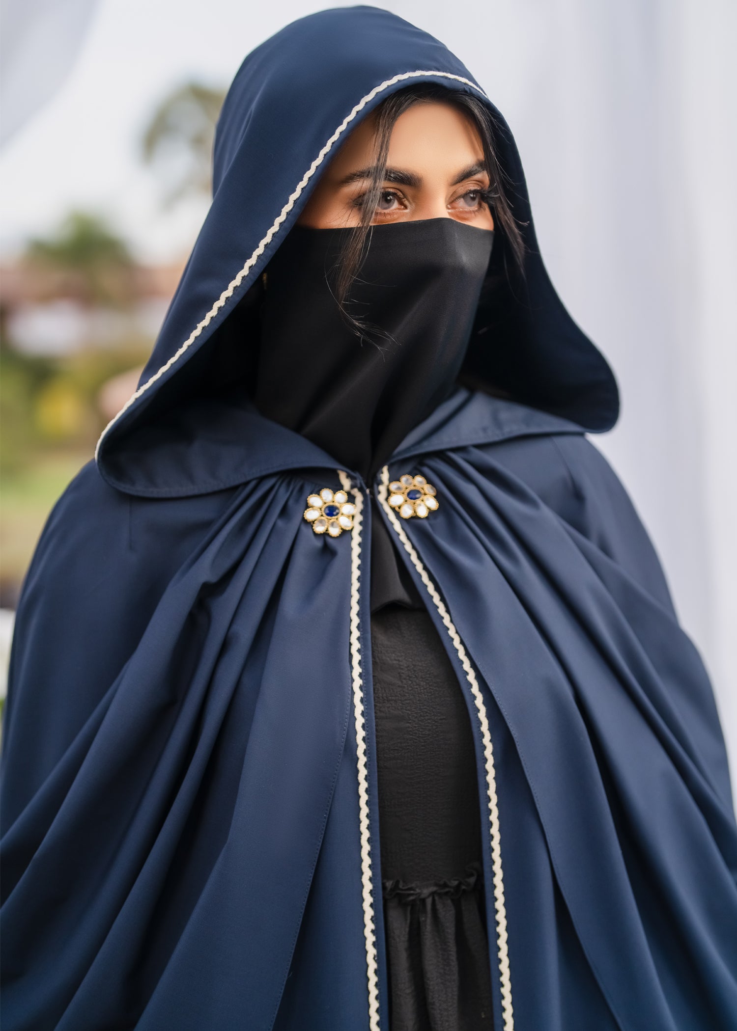 MIDNIGHT MAJESTY HOODED DULL SILK CAPE BluE