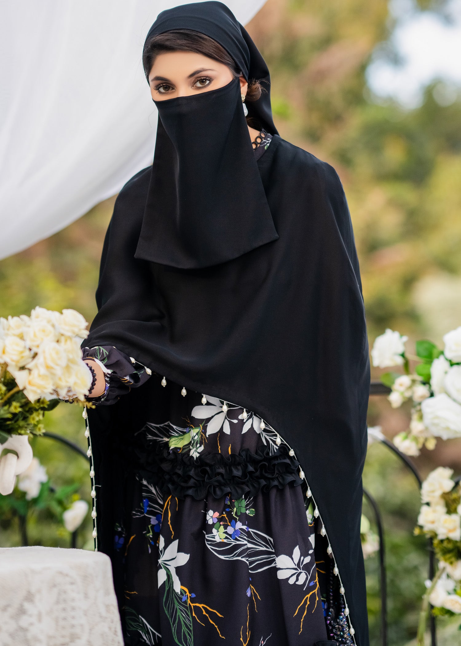 MIDNIGHT GRACE PEARL NIDA FABRIC CAPE BLACK