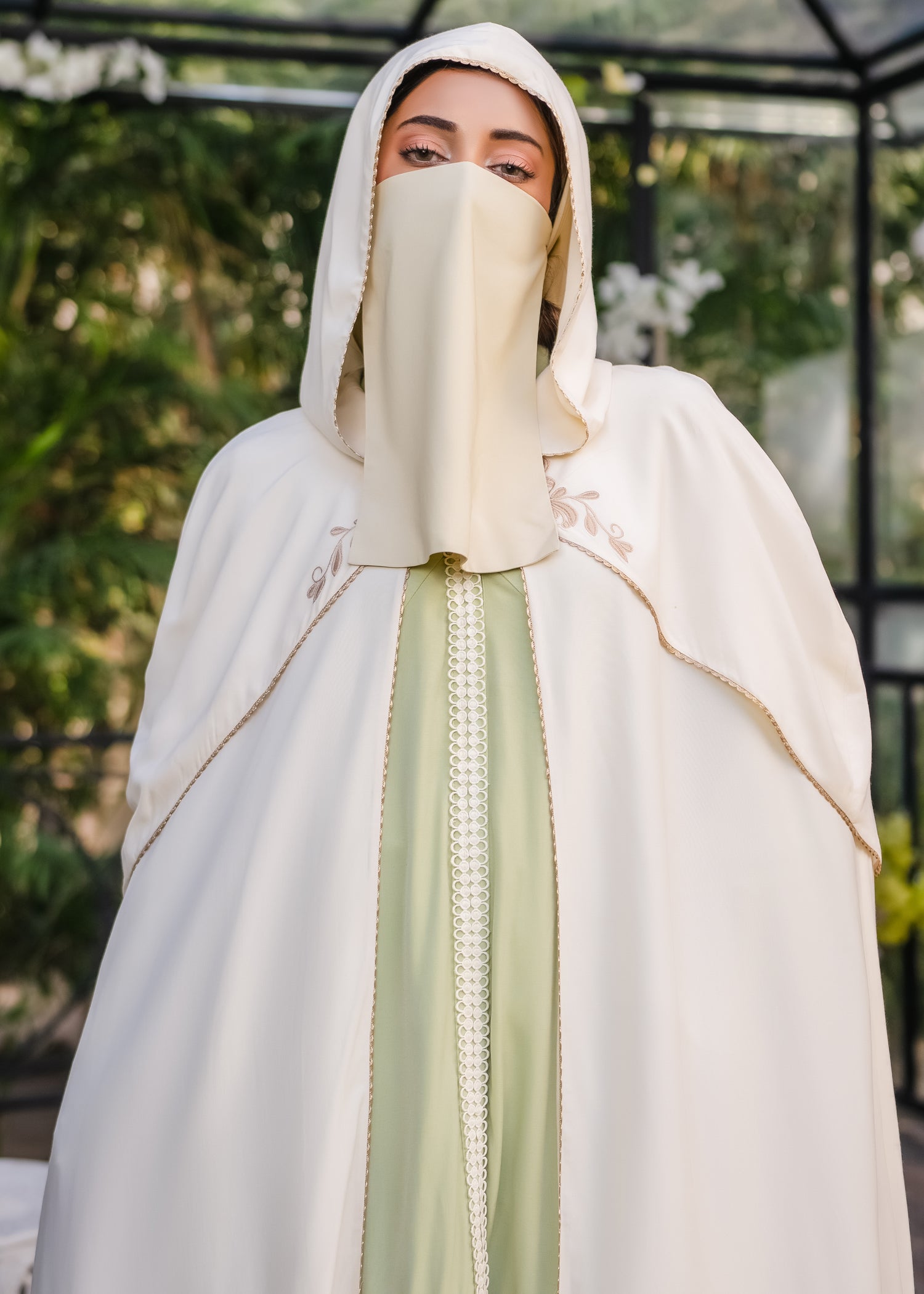 CAPE GOLDEN MAJESTY HOODED SILKY LAWN CAPE BEIGE