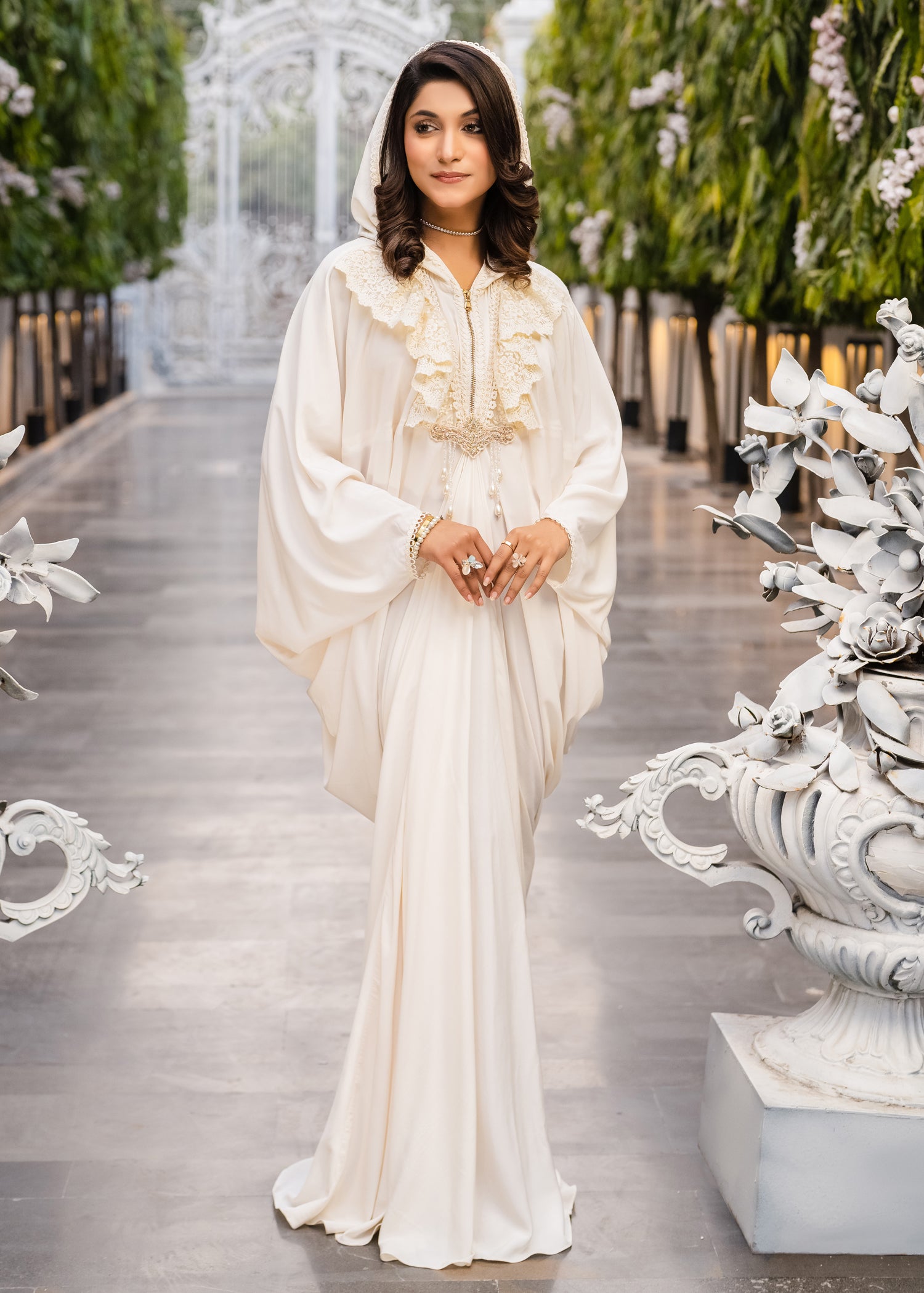 IVORY ELEGANCE HOODED CAPE SILKY LAWN BEIGE