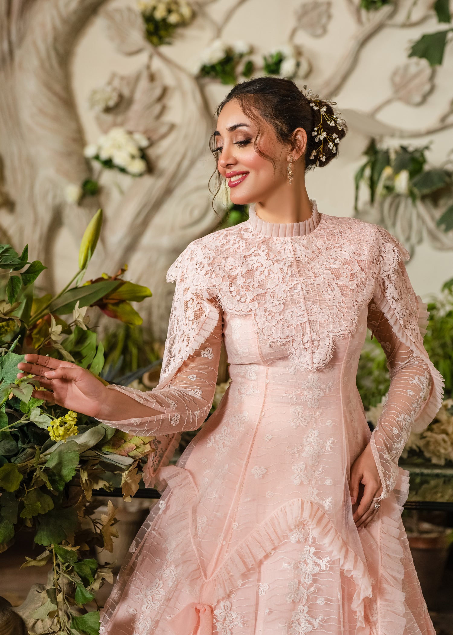 VICTORIAN ELEGANT SILK & LACE DRESS PINK